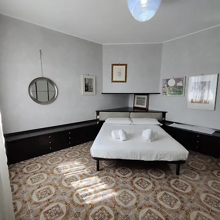 Monica Apartment *